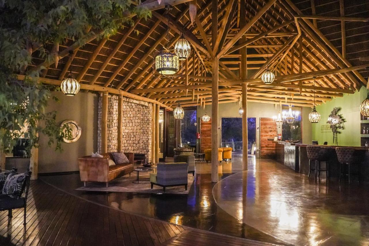 Etosha Oberland Lodge 오카우쿠에요 외부 사진