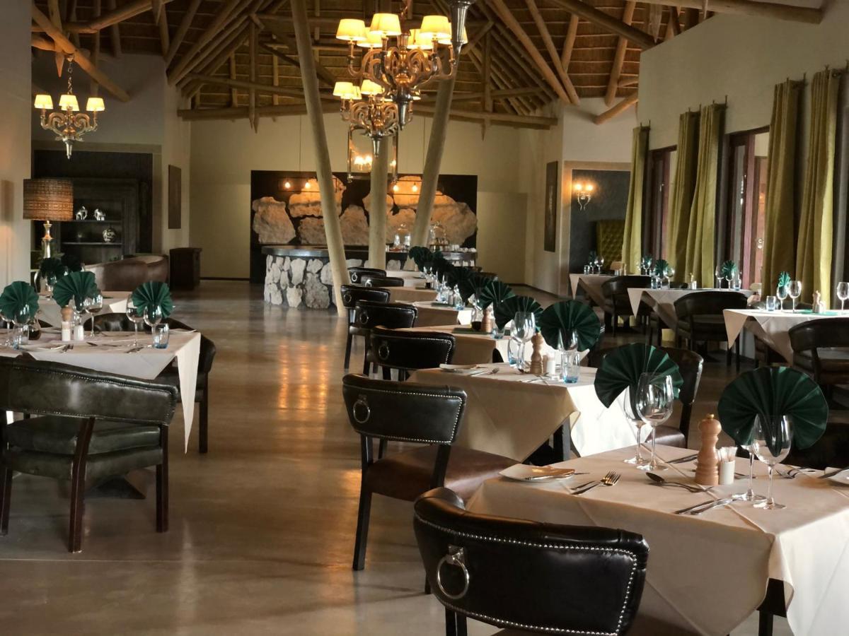 Etosha Oberland Lodge 오카우쿠에요 외부 사진