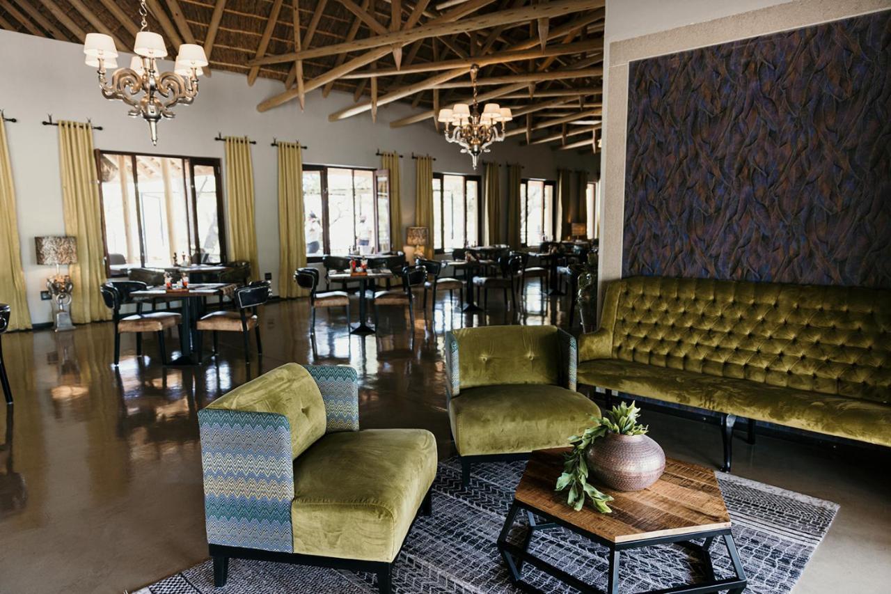 Etosha Oberland Lodge 오카우쿠에요 외부 사진