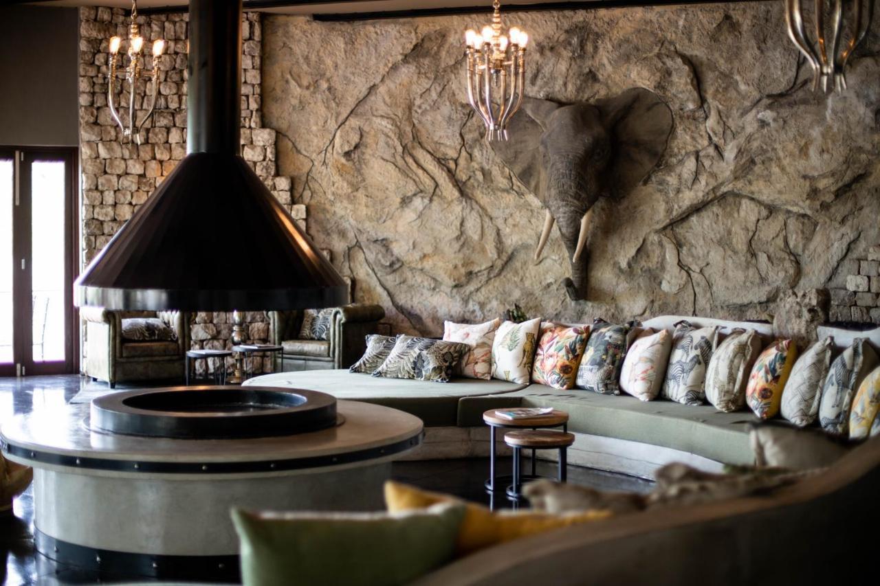 Etosha Oberland Lodge 오카우쿠에요 외부 사진